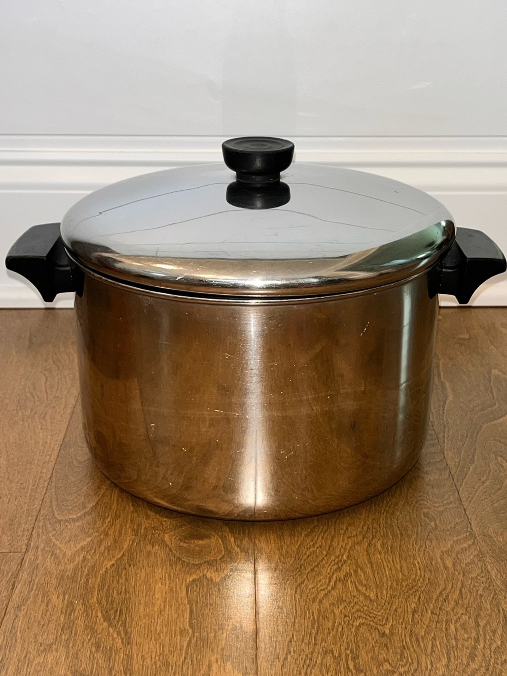 Vintage Revere Ware 6 Quart Stainless Bottom Pot: W/ Lid. 96f